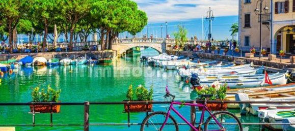 1 غرف نوم شقة في Desenzano del Garda, Italy رقم 187864 38