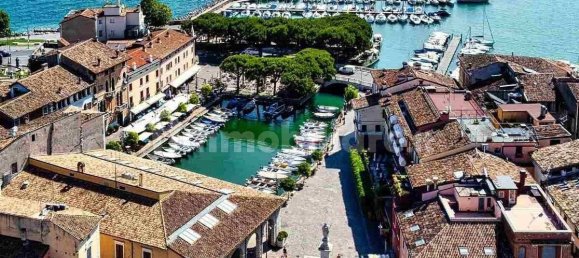 1 غرف نوم شقة في Desenzano del Garda, Italy رقم 187864 29