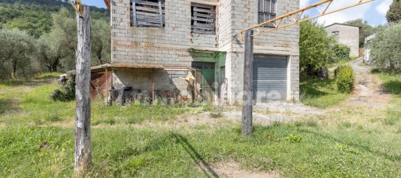 2 Schlafzimmer Haus in Lucca, Italy, Nr. 22568 37