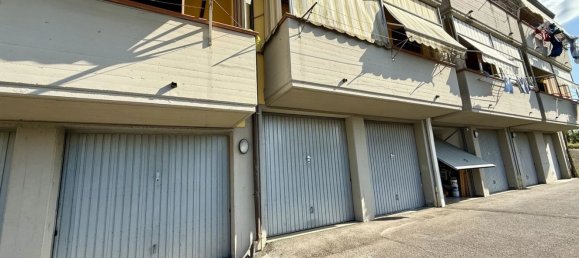 3 rooms Apartment in Porcari, Italy No. 281398 23