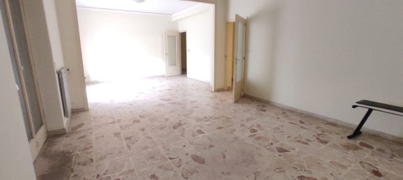 5-salle Appartement à Lentini, Italy No. 137685 2