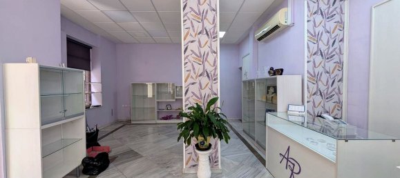 Propriété commerciale à Linares, Spain 65m² No. 161477 4