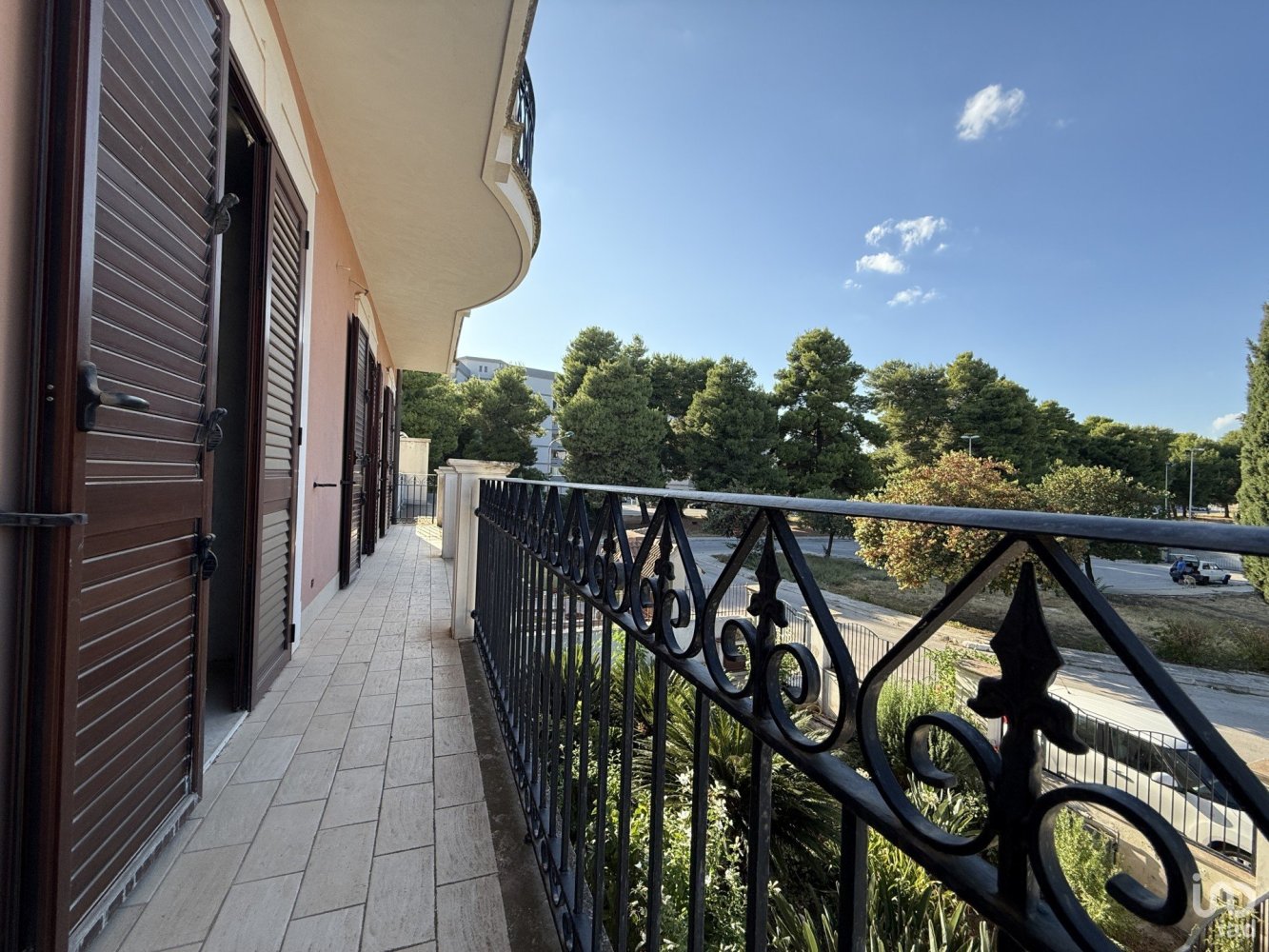 6 bedrooms Apartment in Floridia, Italy No. 328144