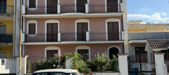 6 bedrooms Apartment in Floridia, Italy No. 328144 4