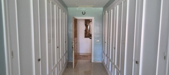 Apartamento de 5 dormitorios en Marbella, Spain No. 156912 19
