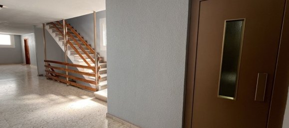 Apartamento de 3 dormitorios en Torrevieja, Spain No. 177356 10