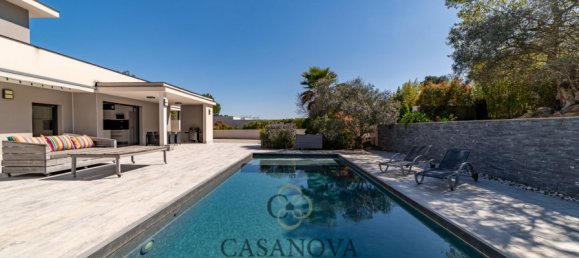 5 bedrooms Villa in Saint-Clement-de-Riviere, France No. 346630 7