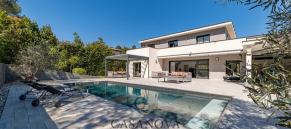 5 bedrooms Villa in Saint-Clement-de-Riviere, France No. 346630 6