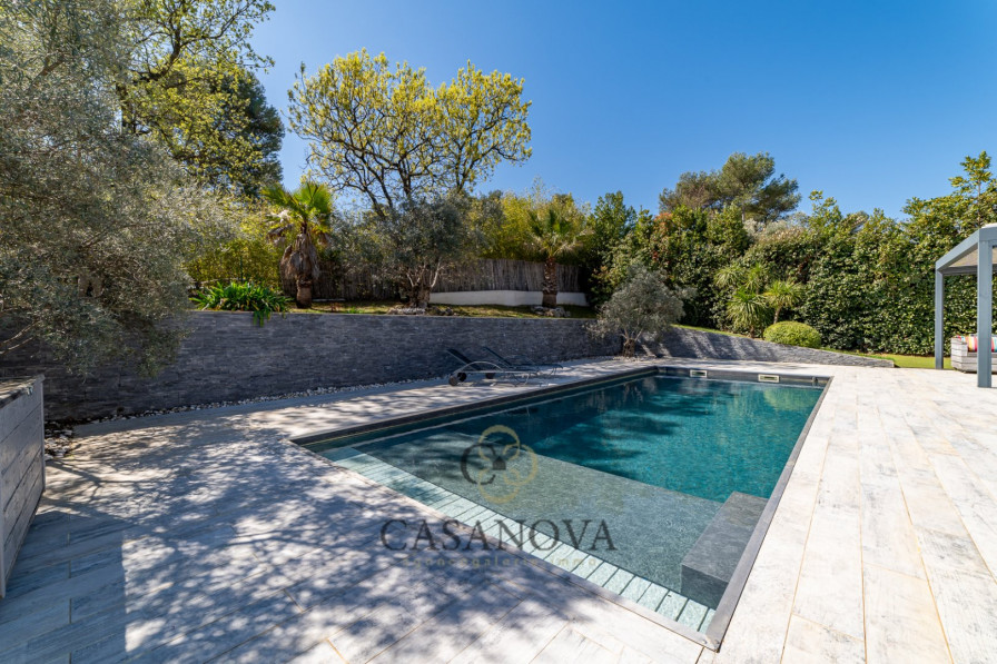 5 bedrooms Villa in Saint-Clement-de-Riviere, France No. 346630