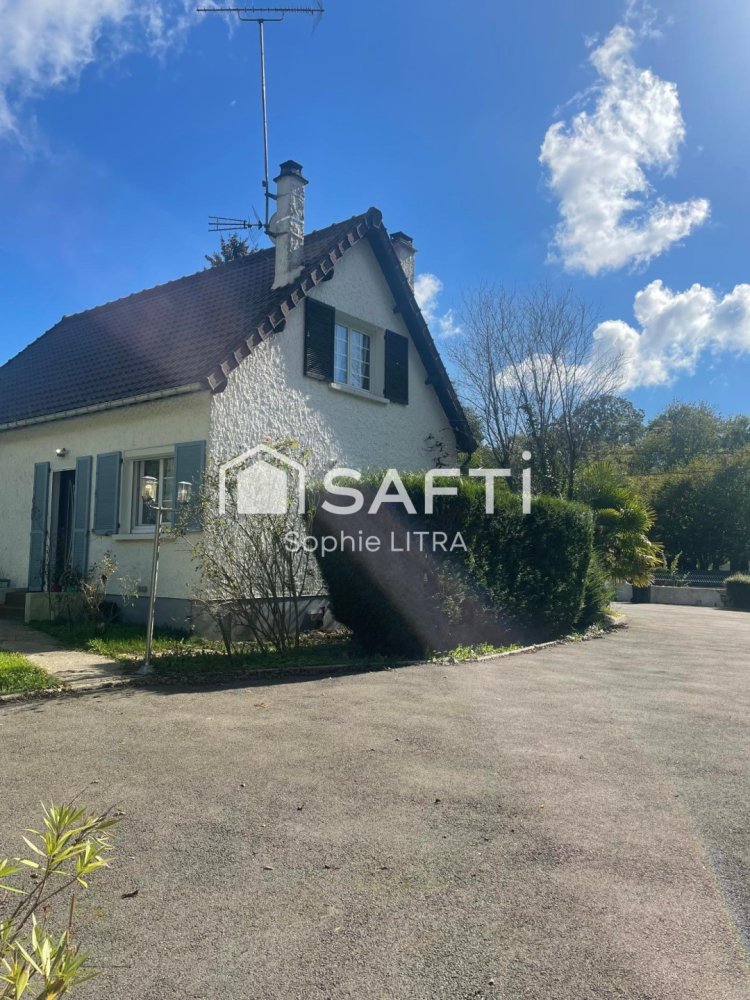 3 bedrooms Villa in Bazoches-sur-le-Betz, France No. 231821