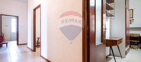 Apartamento de 4 divisões em Cagliari, Italy N.º 297782 5