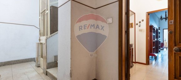 Apartamento de 4 divisões em Cagliari, Italy N.º 297782 31