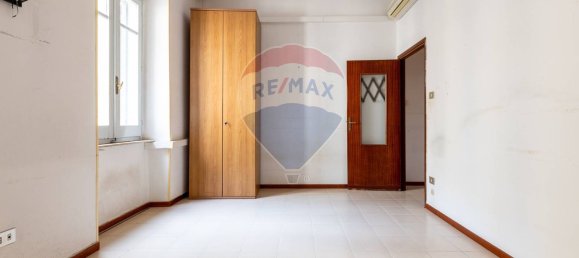 Apartamento de 4 divisões em Cagliari, Italy N.º 297782 10