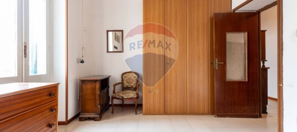 Apartamento de 4 divisões em Cagliari, Italy N.º 297782 8