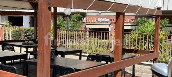 Propiedad comercial de 1 habitación en Rome, Italy No. 130392 3