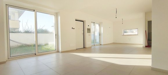 5غرفة فيلا في Anzio, Italy رقم 128782 11