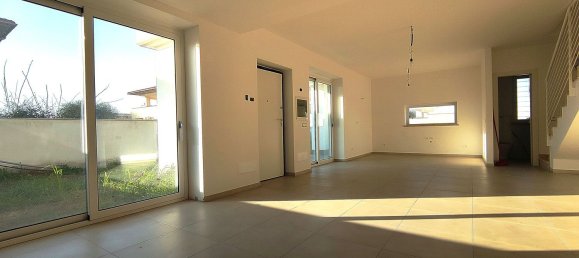 5غرفة فيلا في Anzio, Italy رقم 128782 13