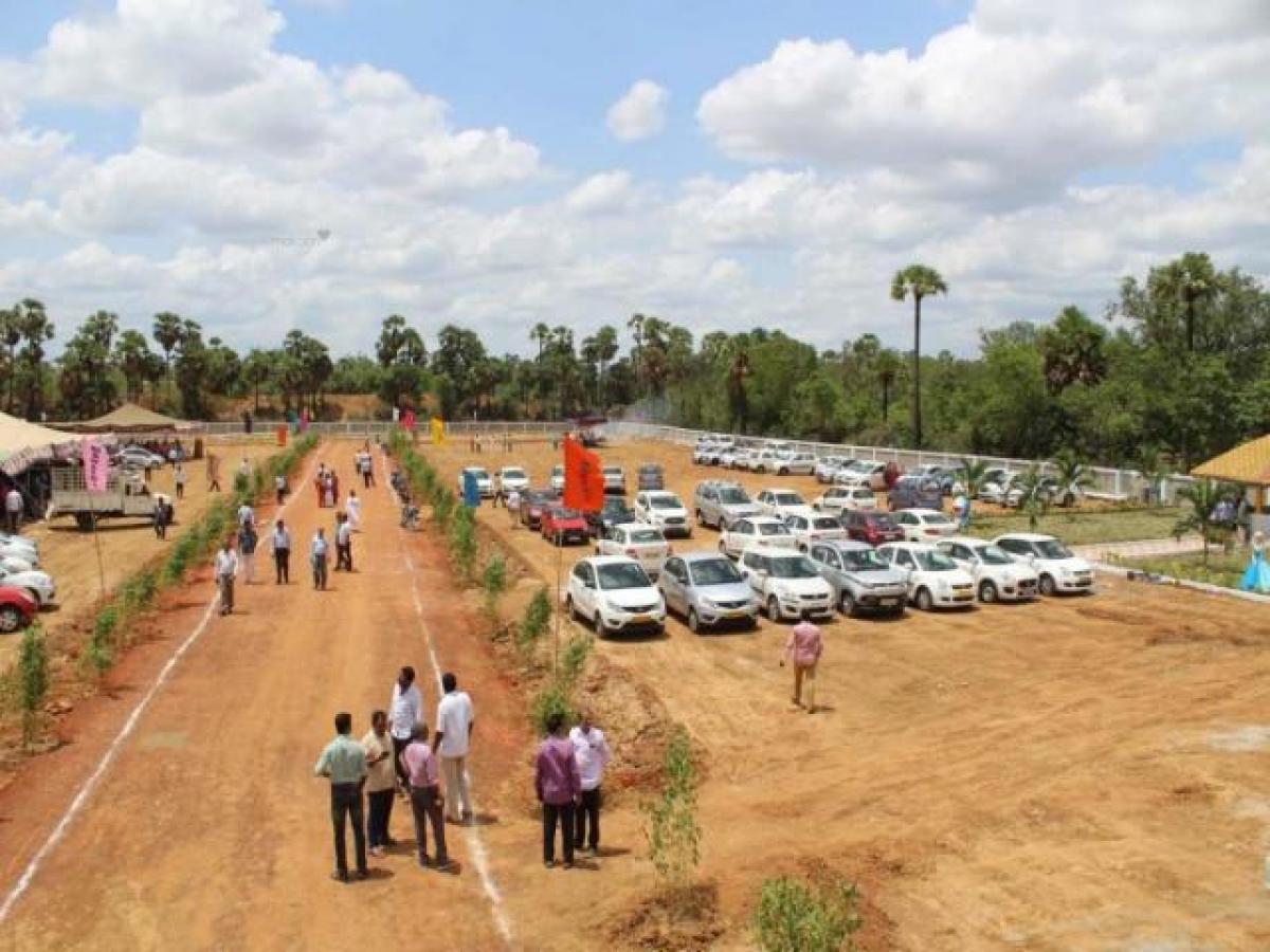  Land in Visakhapatnam, India No. 40605