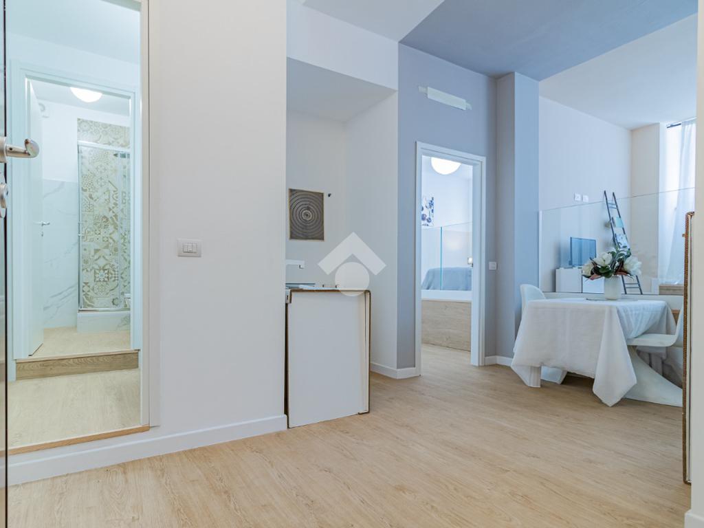 Apartamento de 1 dormitorio en Milan, Italy No. 263375