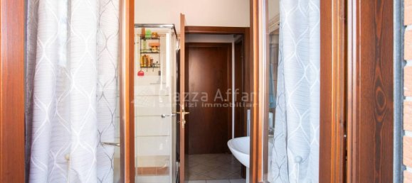 Apartamento de 4 divisões em Reggio Emilia, Italy N.º 8310 22