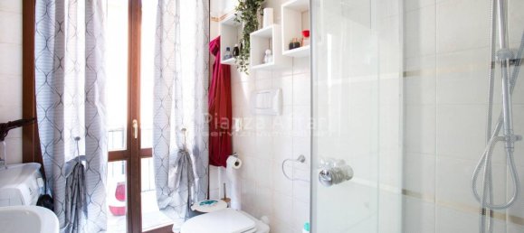 Apartamento de 4 divisões em Reggio Emilia, Italy N.º 8310 21