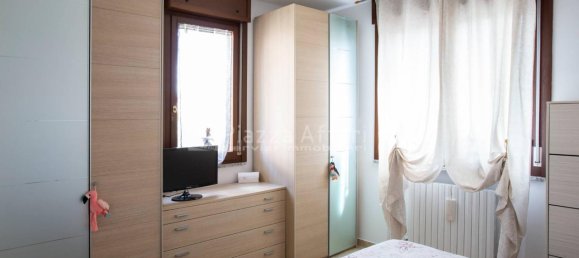 Apartamento de 4 divisões em Reggio Emilia, Italy N.º 8310 12