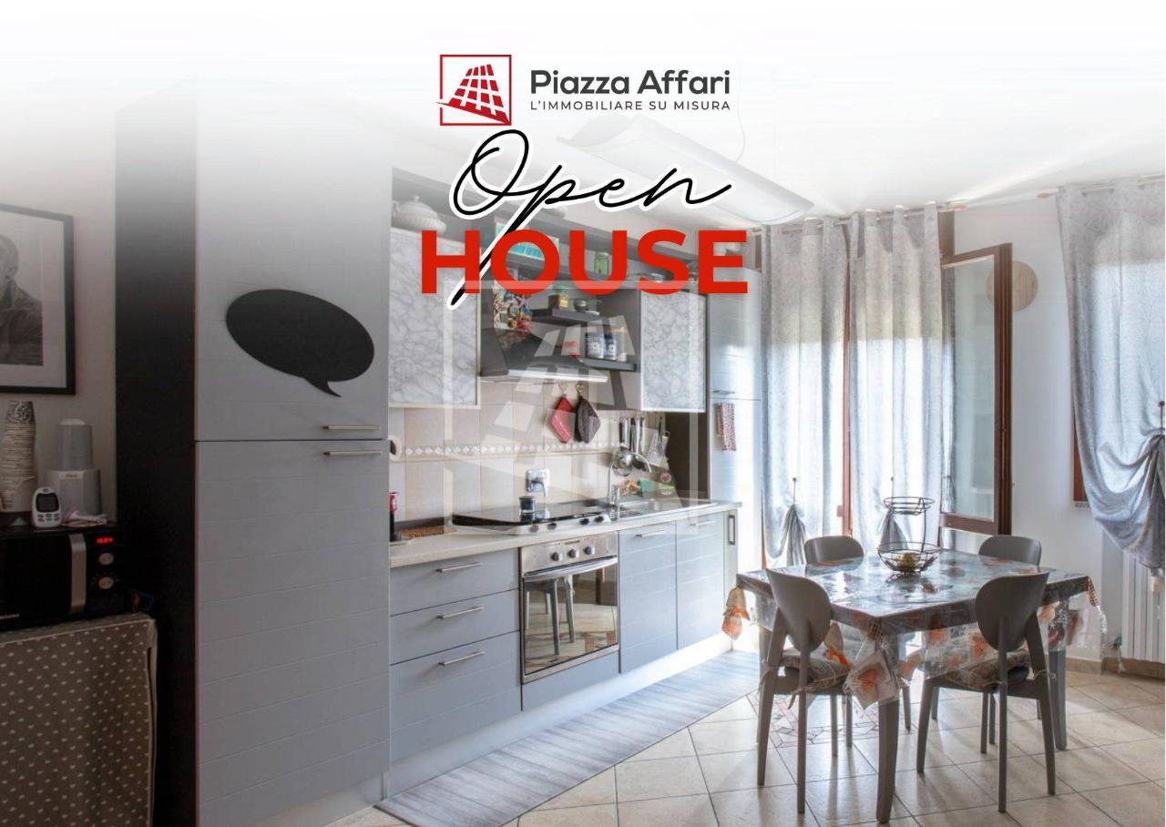 Apartamento de 4 divisões em Reggio Emilia, Italy N.º 8310