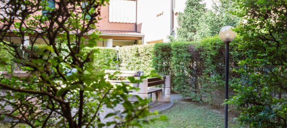 Apartamento de 4 divisões em Reggio Emilia, Italy N.º 8310 24