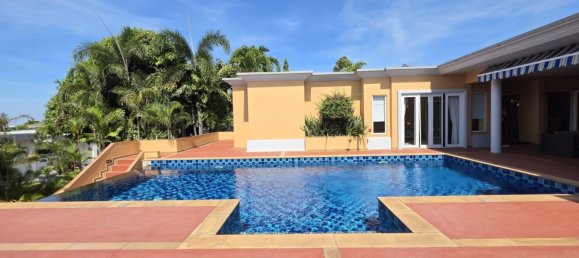 4 bedrooms House for sale in Pattaya, Chonburi, Eastern Thailand, Thailand № 71887 18