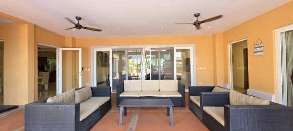 4 bedrooms House for sale in Pattaya, Chonburi, Eastern Thailand, Thailand № 71887 5