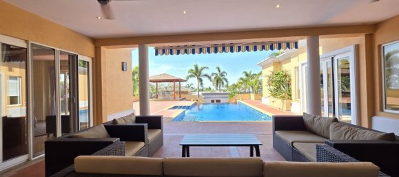 4 bedrooms House for sale in Pattaya, Chonburi, Eastern Thailand, Thailand № 71887 19