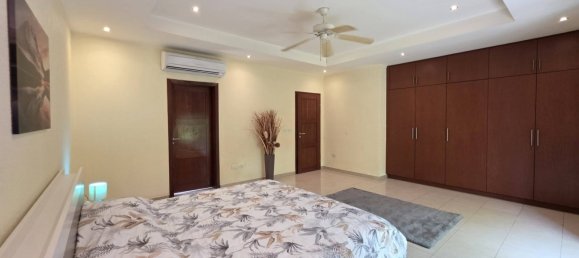 4 bedrooms House for sale in Pattaya, Chonburi, Eastern Thailand, Thailand № 71887 17
