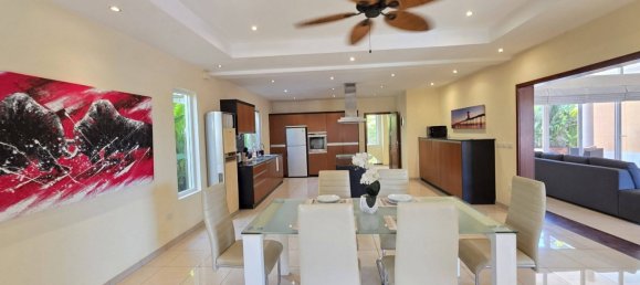 4 bedrooms House for sale in Pattaya, Chonburi, Eastern Thailand, Thailand № 71887 27