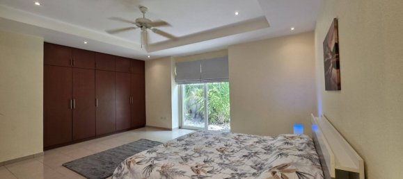 4 bedrooms House for sale in Pattaya, Chonburi, Eastern Thailand, Thailand № 71887 10