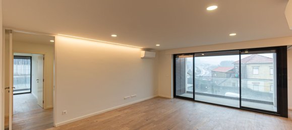 3 bedrooms Apartment in Vila Nova de Gaia, Portugal No. 80615 4