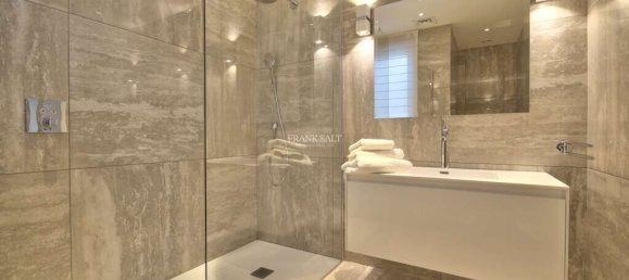 4 bedrooms Villa in Ta' Xbiex, Malta No. 6754 53