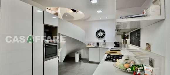 3 Schlafzimmer Villa in Romano di Lombardia, Italy, Nr. 112737 8