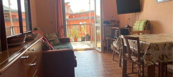 2-salle Appartement à Albenga, Italy No. 147413 13