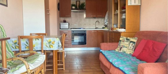 2-salle Appartement à Albenga, Italy No. 147413 5