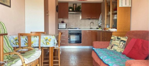 2-salle Appartement à Albenga, Italy No. 147413 7