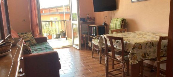 2-salle Appartement à Albenga, Italy No. 147413 10