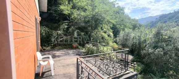 5 bedrooms House in Aulla, Italy No. 339472 17