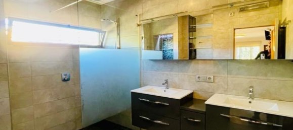 4 bedrooms Villa for sale in Torrevieja, Alicante, Valencian Community, Spain № 364864 9