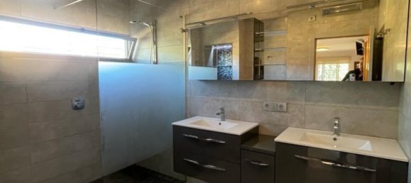 4 bedrooms Villa for sale in Torrevieja, Alicante, Valencian Community, Spain № 364864 12