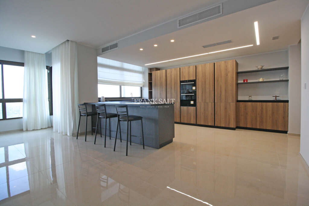 3 غرف نوم شقة في Sliema, Malta رقم 9719