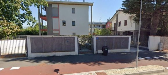 3-salle Appartement à Parabiago, Italy No. 110388 14