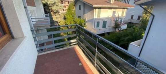 12 rooms House in Tortoreto, Italy No. 83997 47