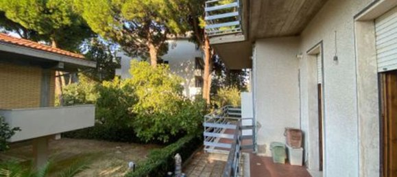 12 rooms House in Tortoreto, Italy No. 83997 37