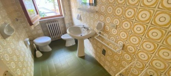 12 rooms House in Tortoreto, Italy No. 83997 21