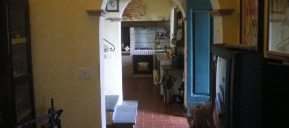 5 rooms House in Pietrasanta, Italy No. 229151 3